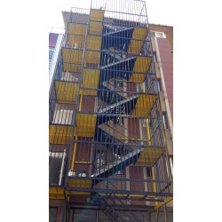 Z Tipi Yangın Merdiveni